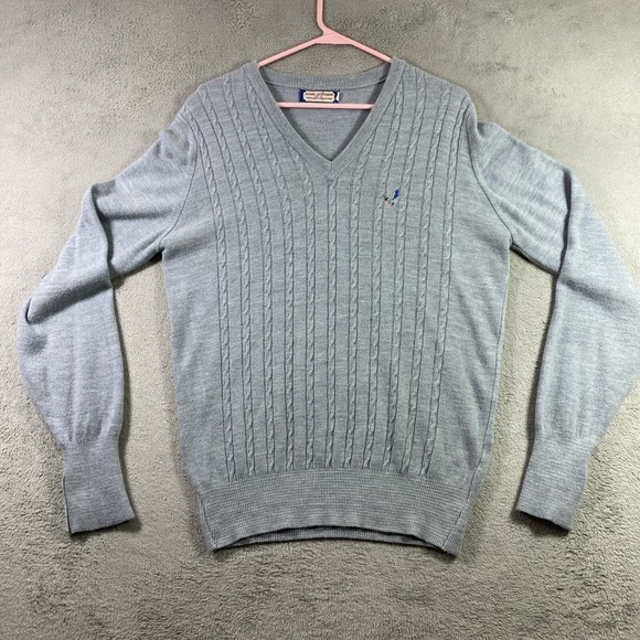 Flying Scotsman Other - Vtg Isley Sweater Adult Medium Gray Embroidered Duck V Neck Flying Scotsman USA